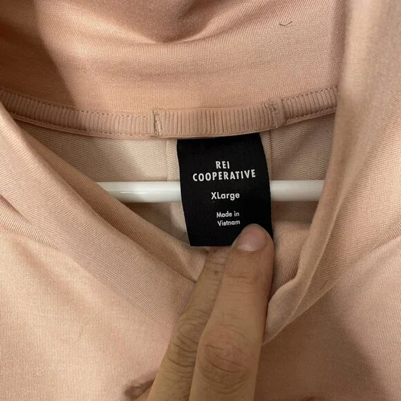 Women’s / Teen’s REI Pink Pullover Size XL - Picture 6 of 11